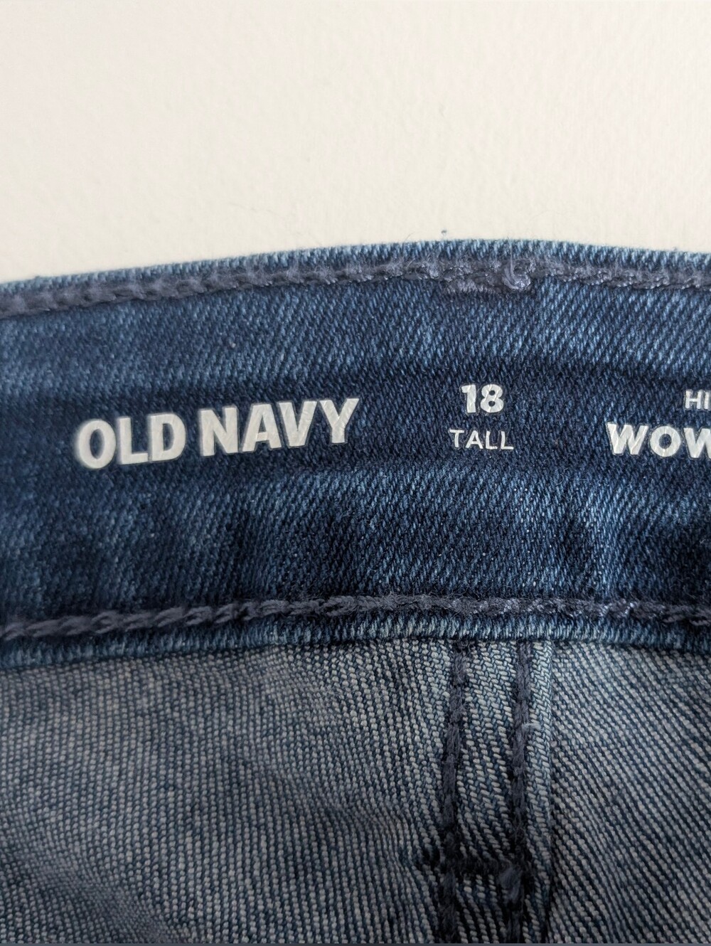 NEW Old Navy High-Rise Wow Loose Jeans Women’s Tall Size 18 Stretch Blue Denim - Picture 9 of 13